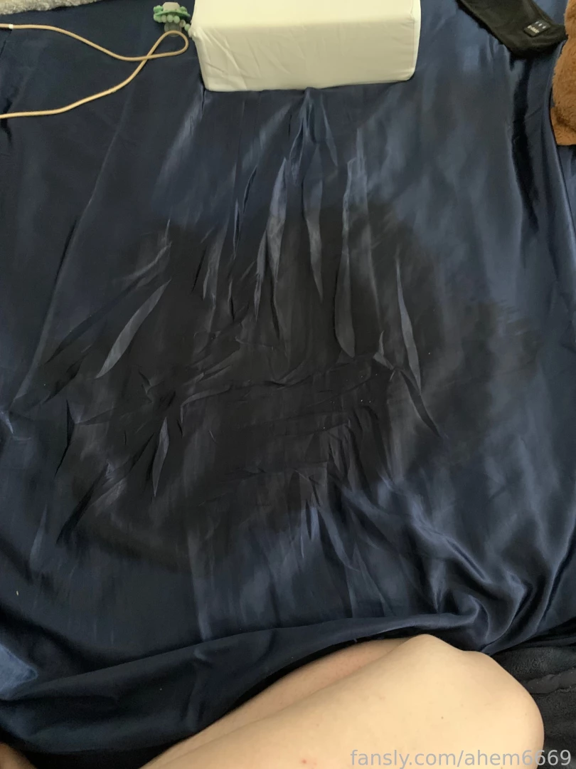 Woke up in an absolutely drenched diaper with a biiiig leak under me part 2 