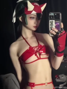 Scrapped kiri mirror vids and mirror photo 3 ive got a some more i