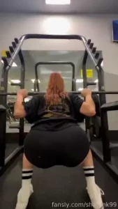 I m lying in my bed waiting for you to make a video call my love you