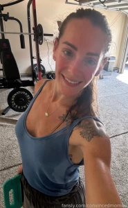 Heyyyy guys happy sunday it s been a weekend a very short weekend with