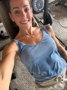 Helllooo happy monday got a little sweaty today part 2