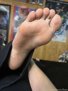 Sexy whitetoes and soft peachysoles to make you ache for me on this part 21
