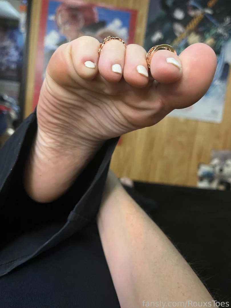 Sexy whitetoes and soft peachysoles to make you ache for me on this part 10 