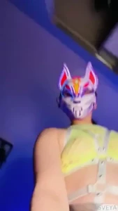 Pov am enjoying my night at the rave and i see you taking a break in