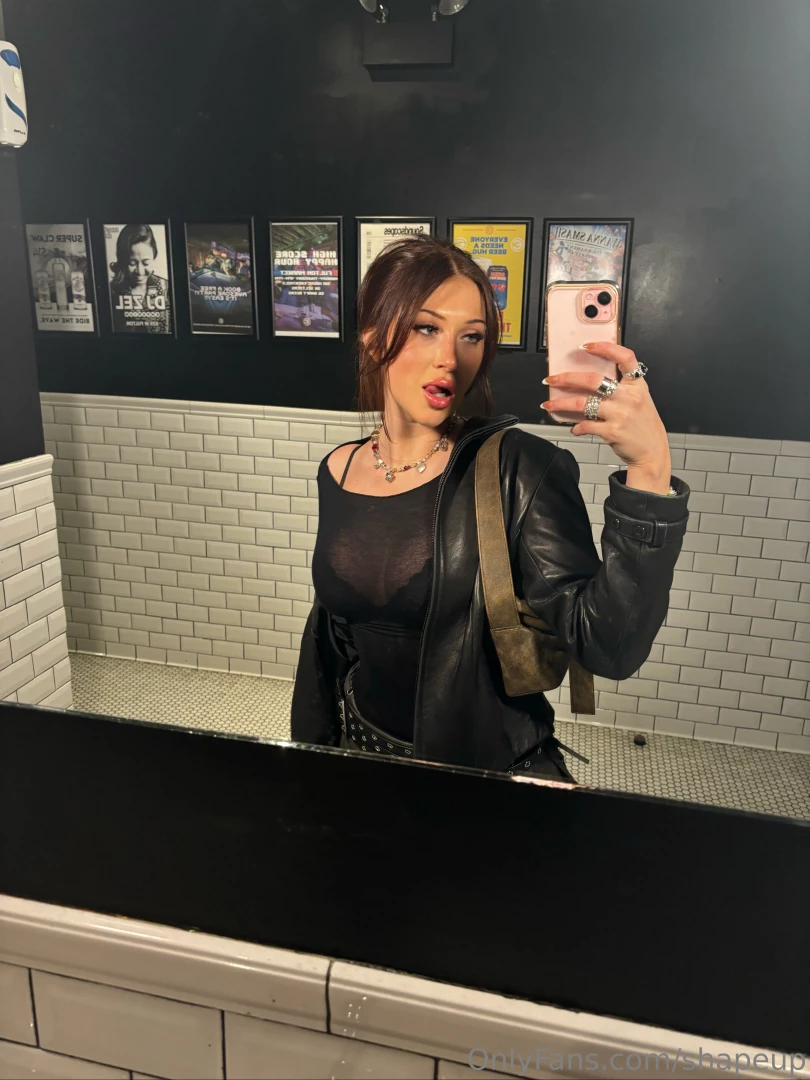 Hii angels i have some exciting news i finally made an instagram 