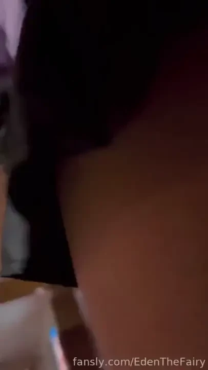 Got yourself a friend who knows when you looked really sexy that day part 1 