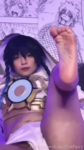 Feet and blowjobs from a god sign me up i hope you like footsies part 1