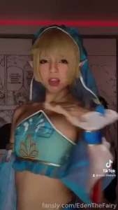 Mean boy link hehe cosplay cosplayer femboy legendofzelda elf