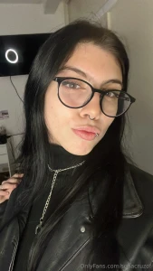 A black outfit always matches