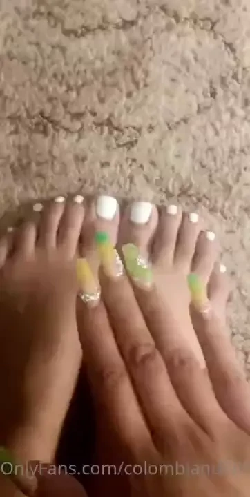 Ask me for toes pictures 