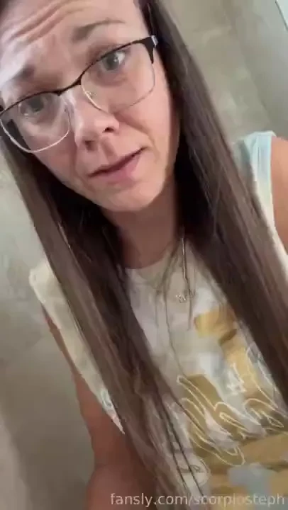 I m so desperate and it s a short burst powerpee thru my shorts 