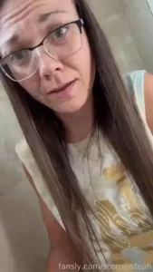 I m so desperate and it s a short burst powerpee thru my shorts