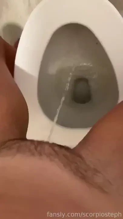 Mypov pov slomotion slomo slowmo slowmotion in the toilet 