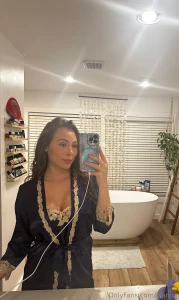 My face times ran late sorry i couldn t make it on live tonight