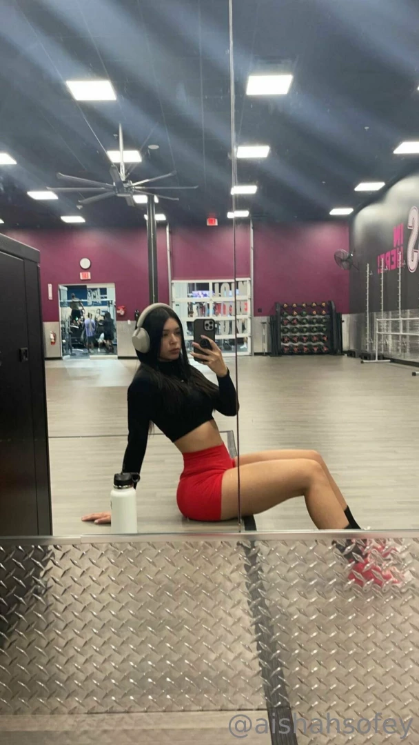 What are your favorite workout songs 