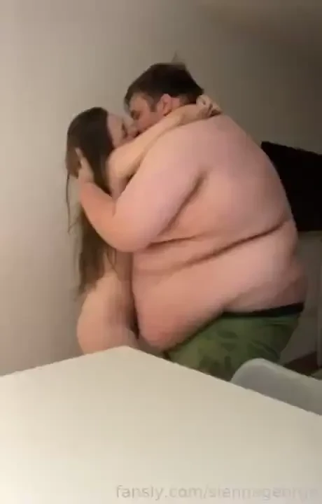 Im obsessed with his body 