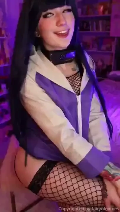Hinata reveals what s underneath her jacket and seduces you hint lots 