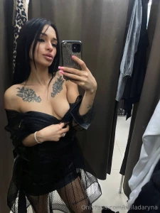 Je baisse encore le haut part 1