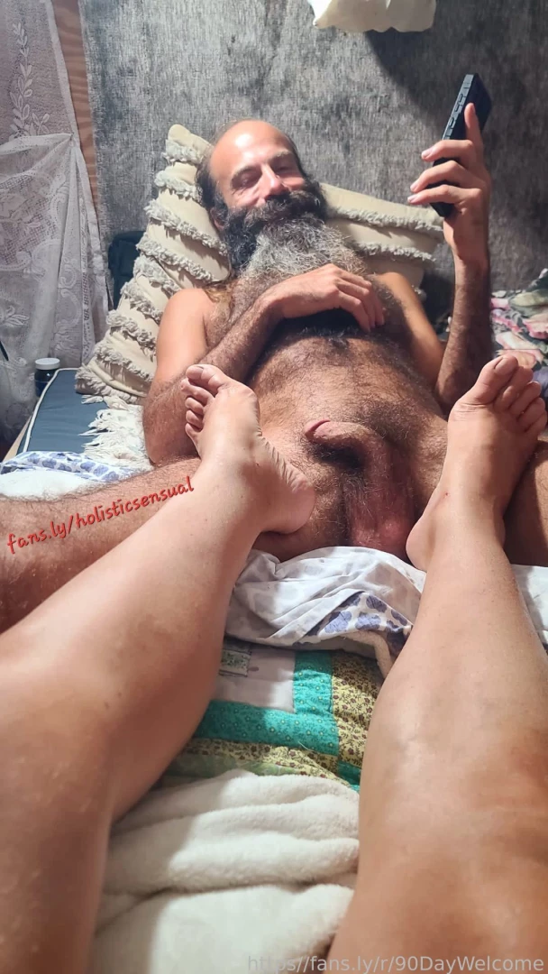 How to get him off the phone legs boygirl 