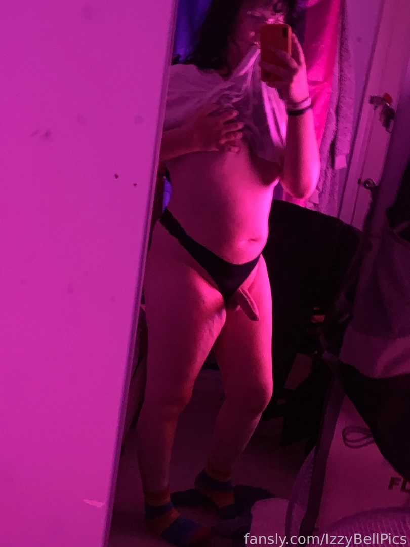 Just a few random selfies xx i m really sorry i haven t posted much 