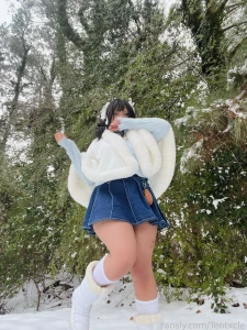 I love da snow outdoors thick tan part 8