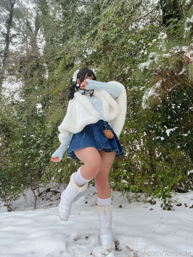 I love da snow outdoors thick tan part 1 