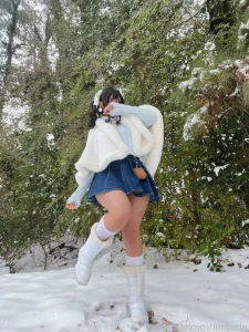 I love da snow outdoors thick tan part 1