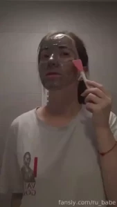 Today s mood lazy day with a cleansing mask and a test of new creams part 1