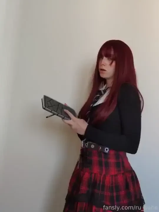 Pov a new student in your group noticed you and started flirting what 