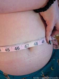 Four feet of gut is crazy to me i used to have a 27 waist