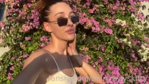 I love the sun rays feels im getting hotter but if im in the room i