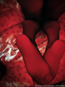 Watch me suck her cock in red latex trans transgender lesbians latex part 2