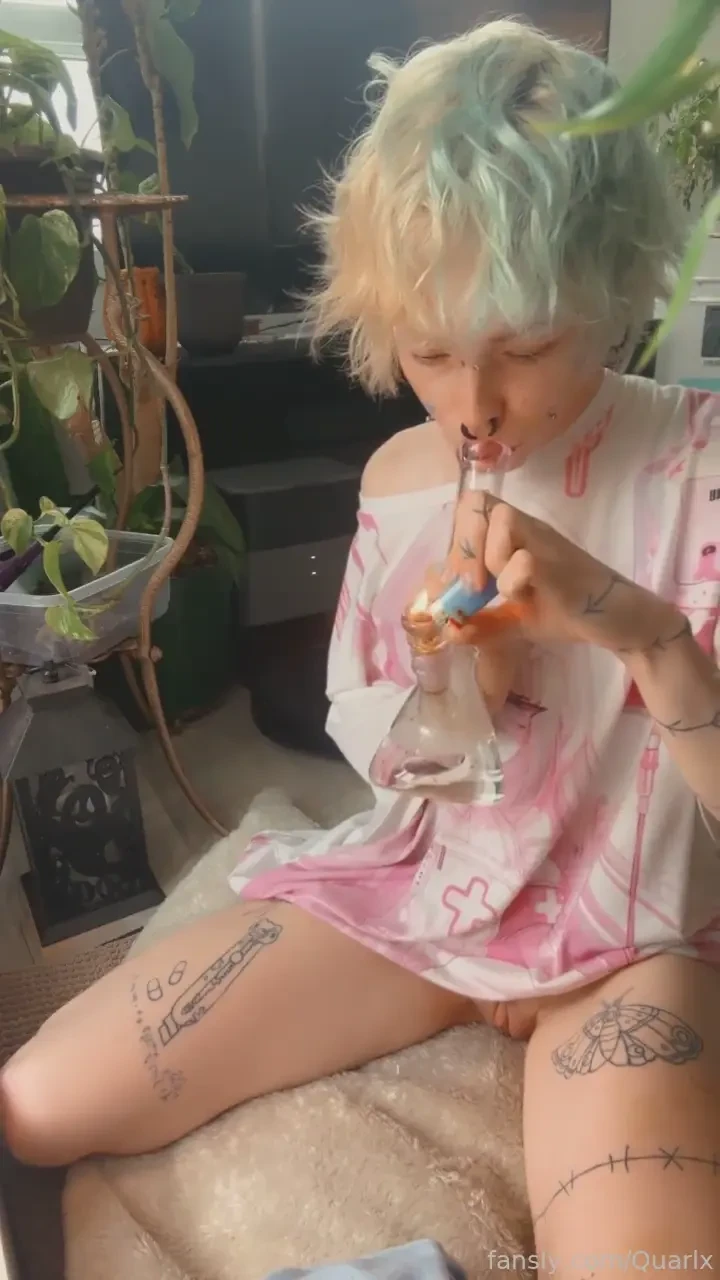 New bong smoke smoking smokingfetish fyp ftm trans femboy tattoos 