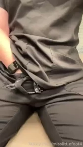 Got sooo horny at work today do you like watching me touch myself