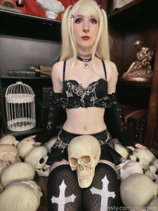 Look like misa misa but she bites like dimitrescu hope you guys like part 8