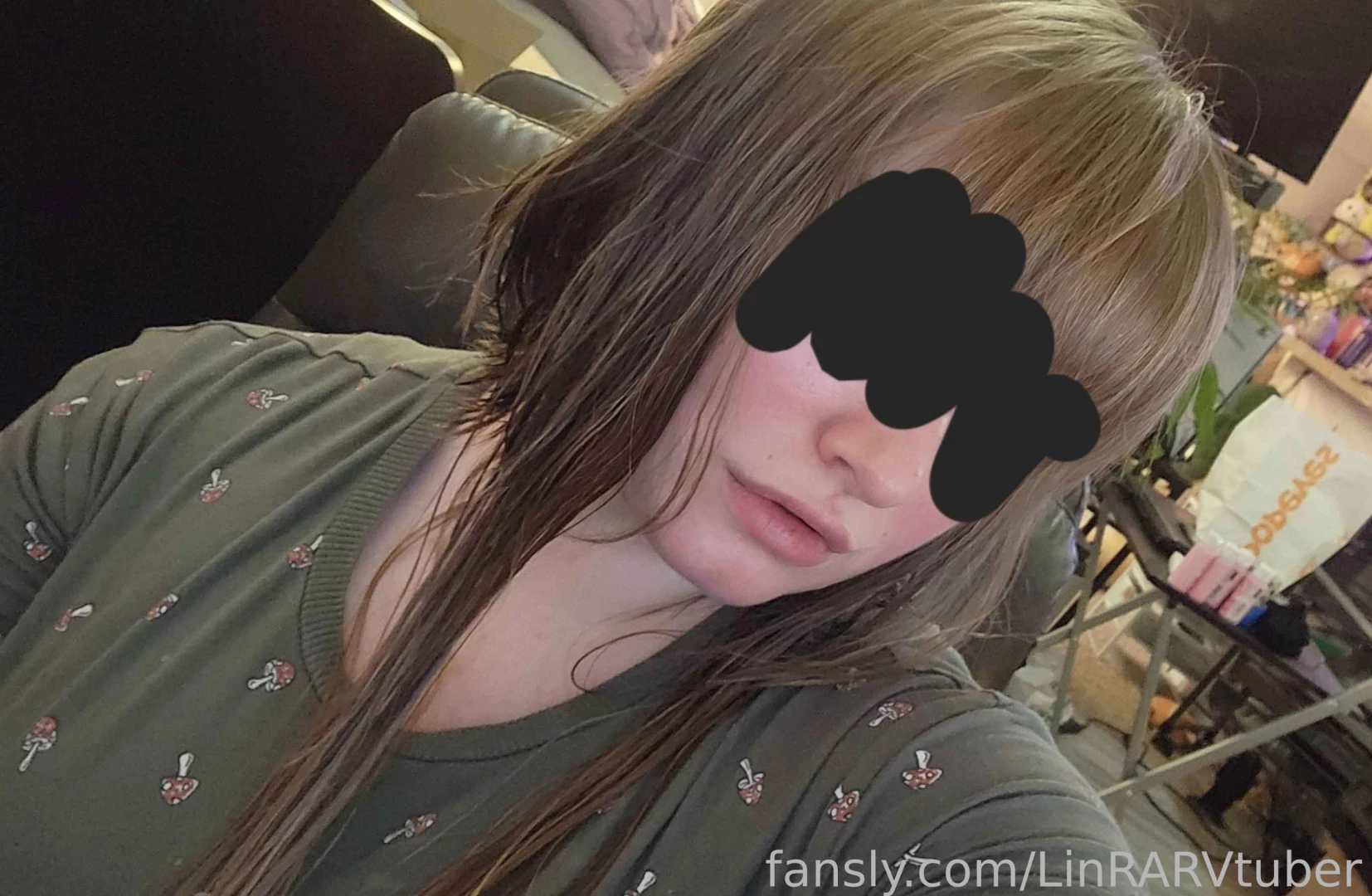 Selfie content i impulsively chopped all my hair off 3 going for a part 2 