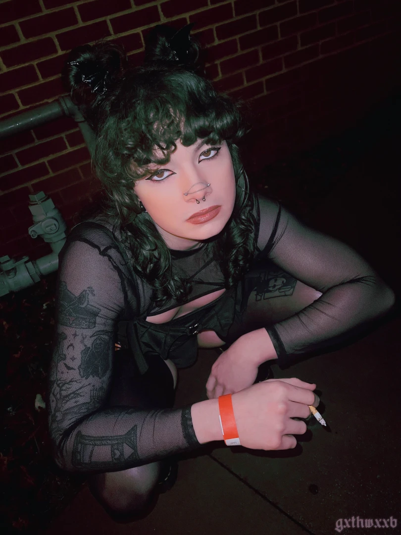 How she looks at the club vs how you make her look after lt 3 goth alt 