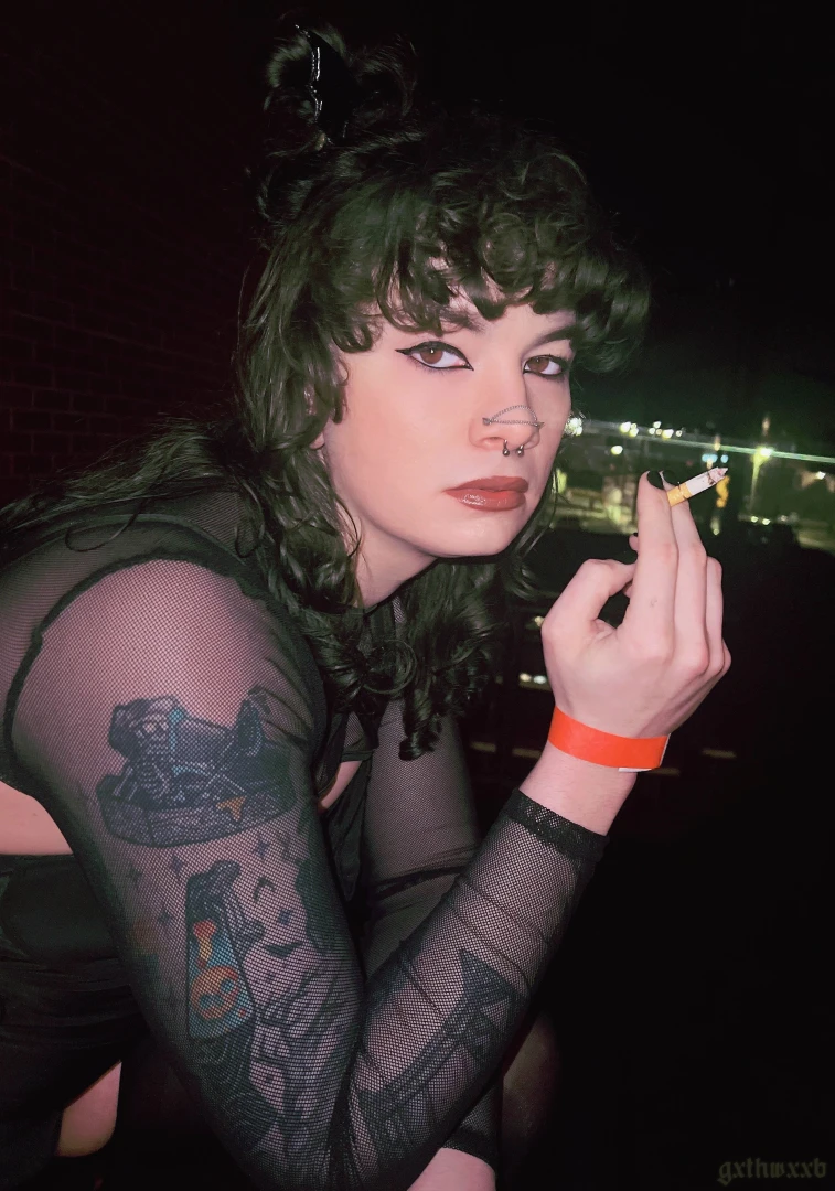 You got the scary goth girl s number from the club but you didn t 