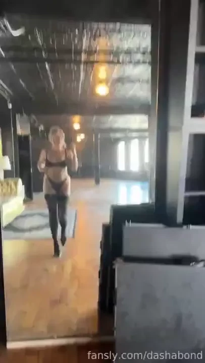 I got distracted by my own body subscribe if you wanna see all of it 