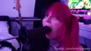 Egirl and the fuck machine