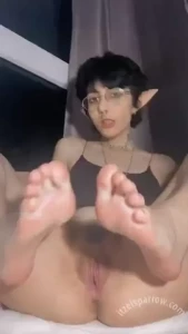 I miss matching my pits pube color to my nails 00 24 - oiling feet 01