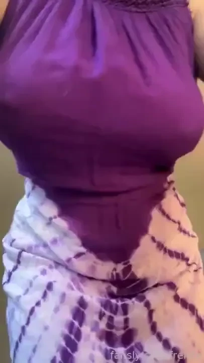 Pretty purple dress that hugs me just right 