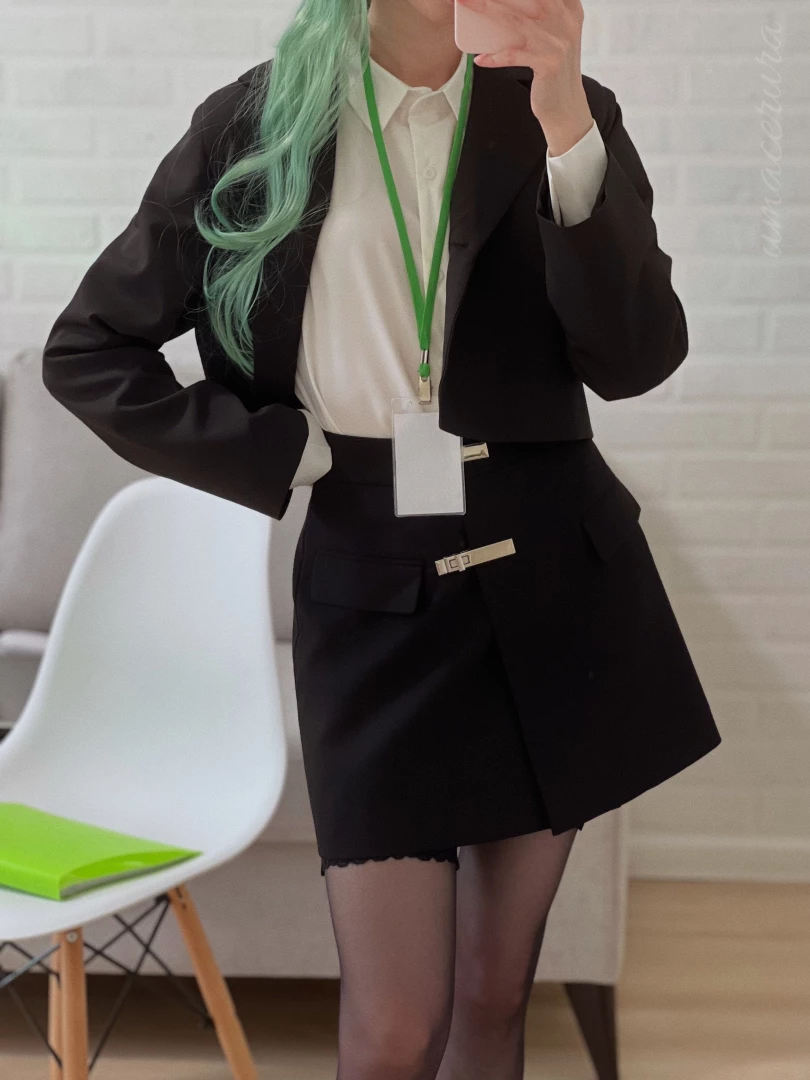 Petite office girl futaba igarashi my senpai is annoying 