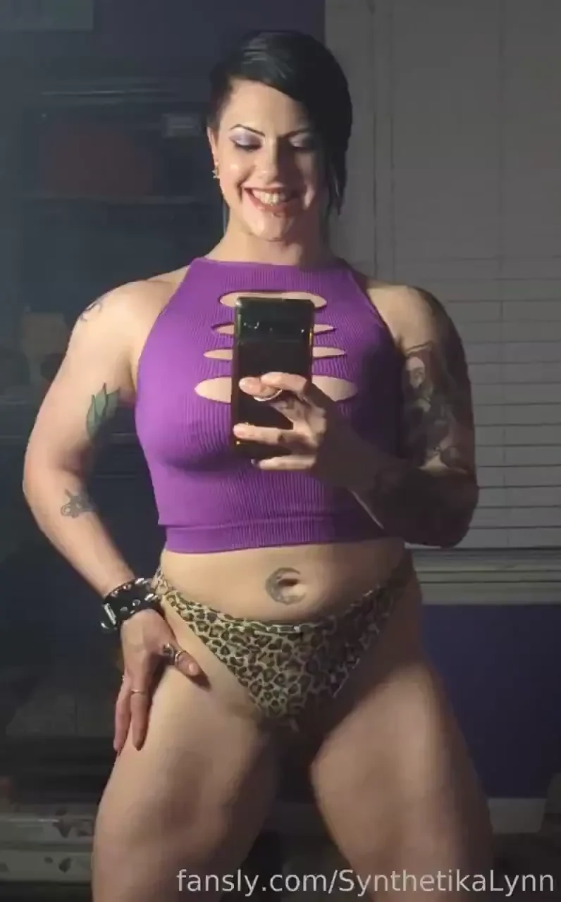 Damn i feel confident right now musclegirl musclebabe musclemommy 