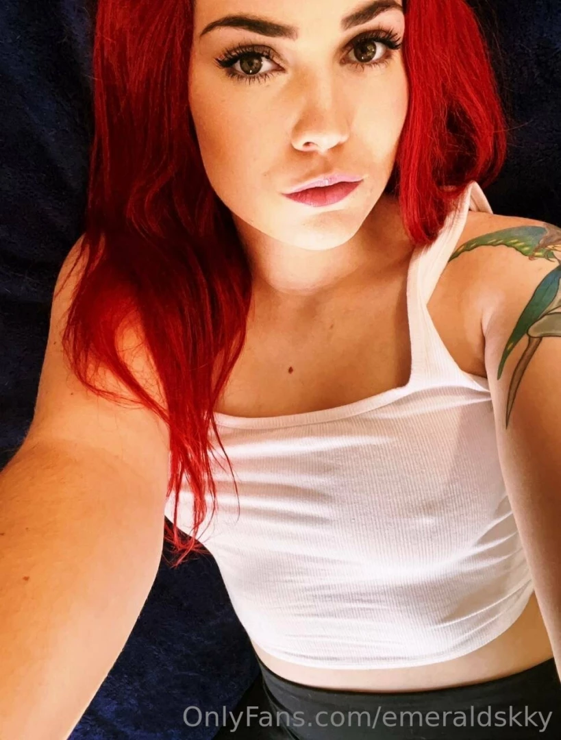 Dm me baby i m lonely 