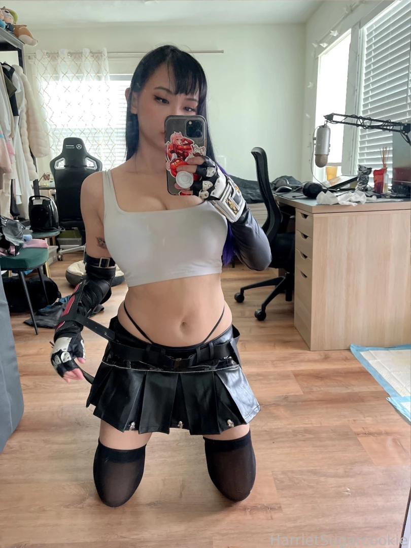 Do you like my tifa i have nudes and videos in this cosplay i wonder 