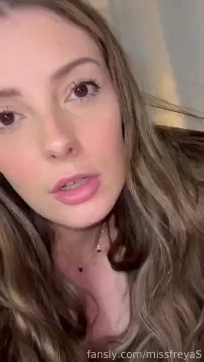 This hot british milf loves it when you follow her instructions should 