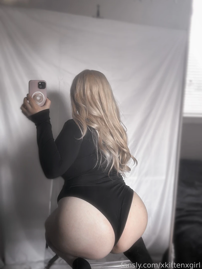 Blonde hair w dark clothes gt gt gt part 11 