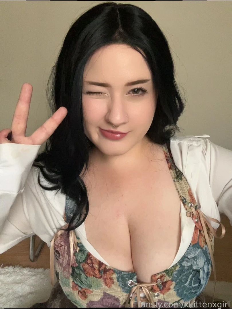 I took too many photos of myself today sfw curvy thick fantasy barmaid part 27 