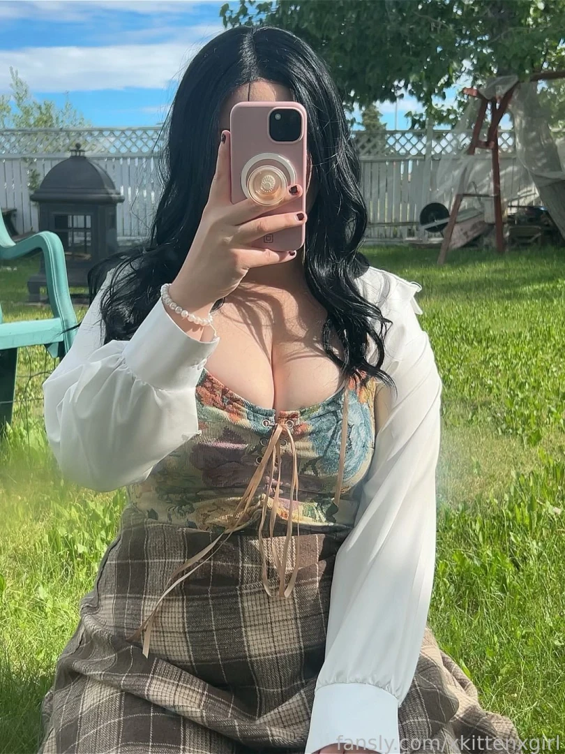 I took too many photos of myself today sfw curvy thick fantasy barmaid part 37 